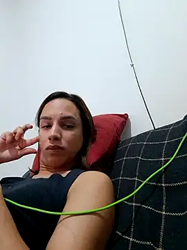 ofjuliaa online show from 10, 3, 2026