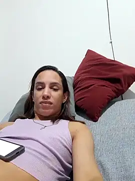Snapshot of ofjuliaa chatting on 23, 4, 2026 ofjuliaa online show from 23, 4, 2026