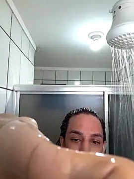 Snapshot of ofjuliaa chatting on 4, 5, 2026 ofjuliaa online show from 4, 5, 2026