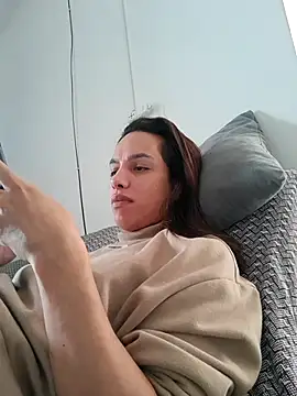 Snapshot of ofjuliaa chatting on 25, 5, 2026 ofjuliaa online show from 25, 5, 2026