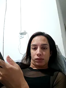 Snapshot of ofjuliaa chatting on 8, 5, 2026 ofjuliaa online show from 8, 5, 2026