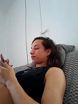 Snapshot of ofjuliaa chatting on 1, 6, 2026 ofjuliaa online show from 1, 6, 2026