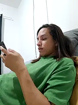 Snapshot of ofjuliaa chatting on 20, 5, 2026 ofjuliaa online show from 20, 5, 2026