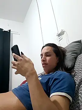 Snapshot of ofjuliaa chatting on 7, 6, 2026 ofjuliaa online show from 7, 6, 2026