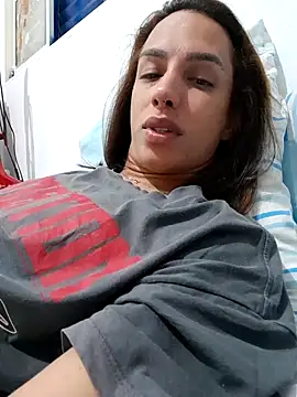 ofjuliaa online show from 13, 1, 2026