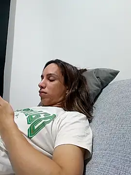 Snapshot of ofjuliaa chatting on 25, 4, 2026 ofjuliaa online show from 25, 4, 2026