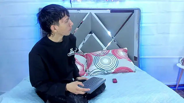 BunnyLove  online show from 12, 1, 2026