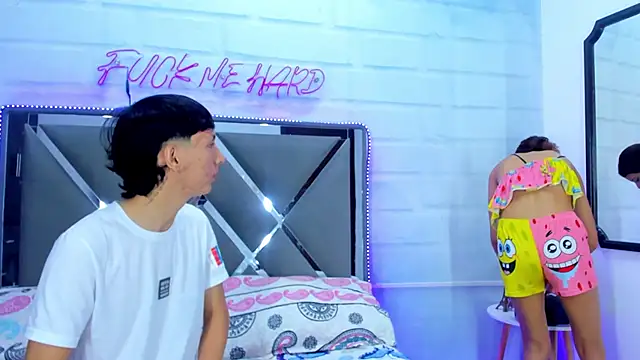 BunnyLove  online show from 19, 4, 2026