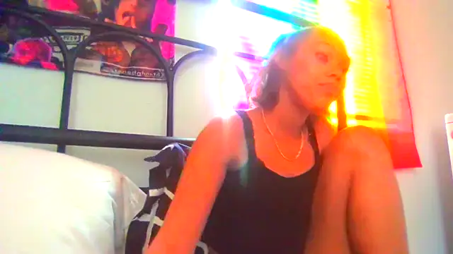 Tamiii420 online show from 10, 3, 2026