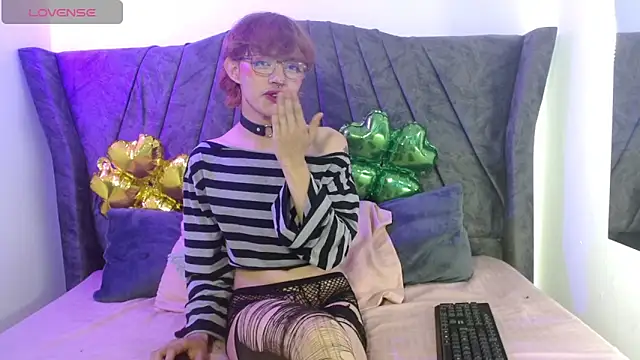 Angel adrien online show from 18, 3, 2026