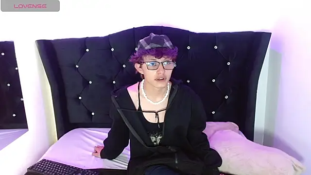 Angel adrien online show from 14, 1, 2026