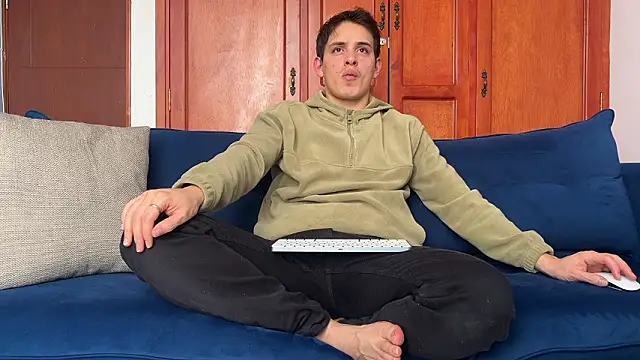 Enzho liam online show from 16, 2, 2026