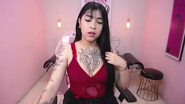 Snapshot of Adri_gomez_x chatting on 30, 4, 2026 Adri gomez x online show from 30, 4, 2026