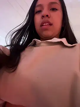 DulceRouss  online show from 21, 4, 2026