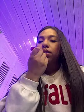 DulceRouss  online show from 10, 4, 2026