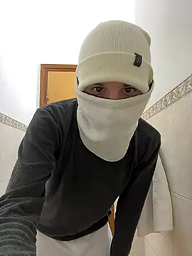 petiteyanel online show from 10, 1, 2026