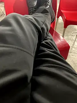 petiteyanel online show from 14, 1, 2026