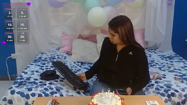 esmeralda cuisman online show from 1, 3, 2026