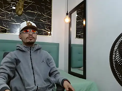 Juan-Jose69 online show from 5, 2, 2026