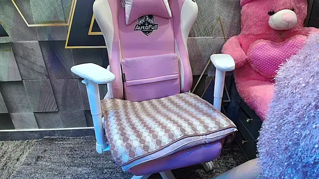 NymphoIsLive online show from 4, 4, 2026