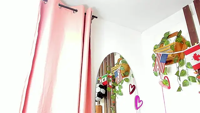 Snapshot of MeowMota_ chatting on 17, 7, 2026 MeowMota online show from 17, 7, 2026
