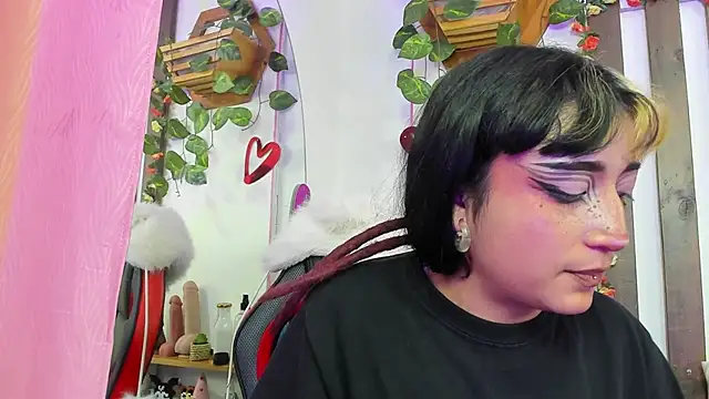 Snapshot of MeowMota_ chatting on 6, 6, 2026 MeowMota online show from 6, 6, 2026
