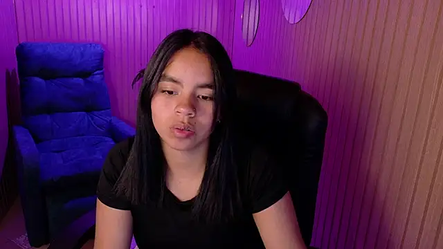 SofiaMante  online show from 24, 4, 2026