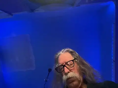 LickYourYoni online show from 10, 2, 2026