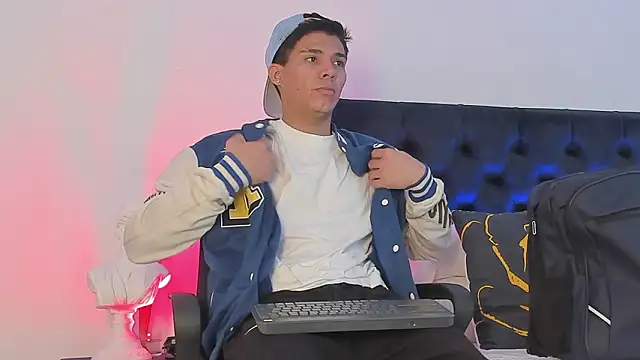 Marcus Moreno online show from 25, 2, 2026