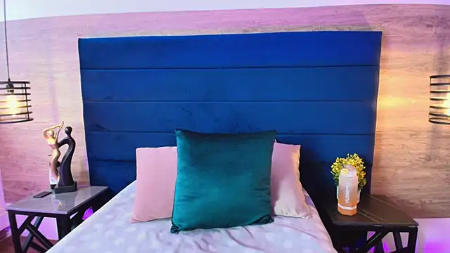 Ellie-Alves online show from 31, 3, 2026