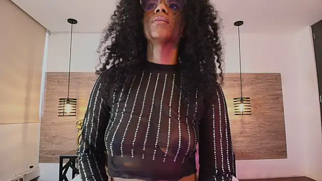 Ellie-Alves online show from 8, 4, 2026