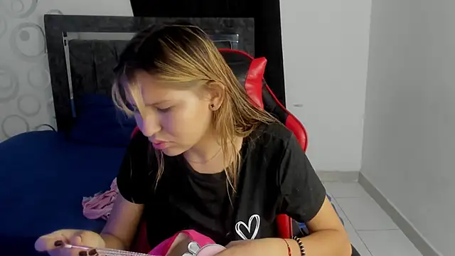 Bella Blanca online show from 25, 2, 2026