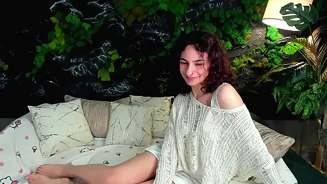 Snapshot of RIANA_SI chatting on 17, 5, 2026 RIANA SI online show from 17, 5, 2026