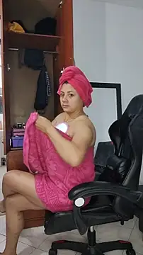 Girl kataleya10 online show from 12, 1, 2026