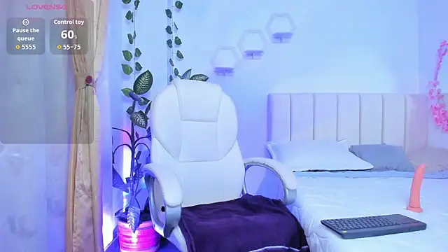 emily7  online show from 27, 2, 2026