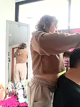 Alejandra N online show from 2, 2, 2026