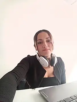 Alejandra N online show from 10, 6, 2026