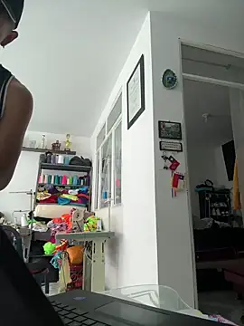 johnny blake  online show from 4, 3, 2026