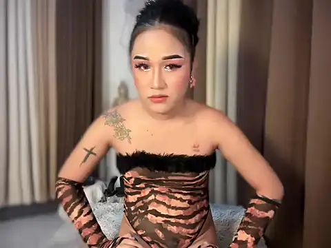 savanna pleasure online show from 23, 4, 2026