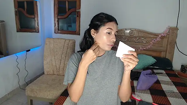 bratz glloe online show from 14, 1, 2026