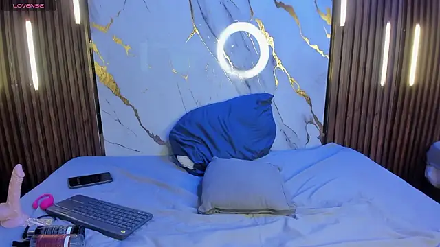 ThiagoBerry online show from 9, 2, 2026