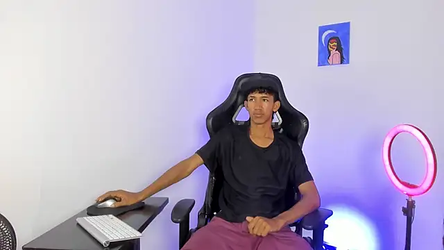Snapshot of neitan_miller_ chatting on 28, 5, 2026 neitan miller online show from 28, 5, 2026