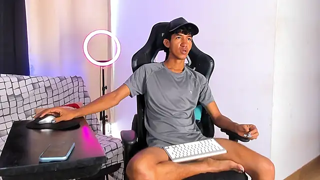 neitan miller  online show from 22, 4, 2026