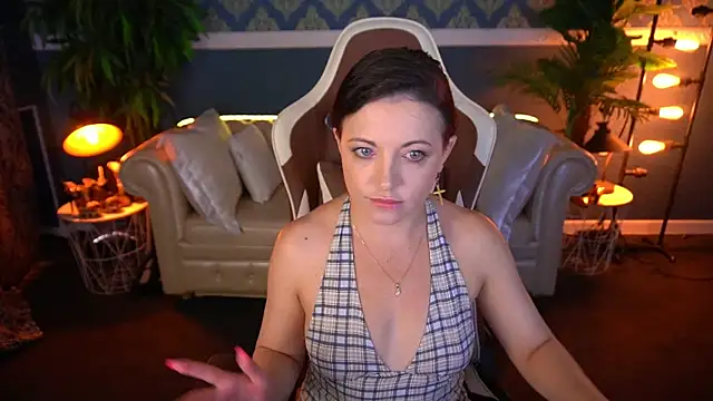 Dafni Monn online show from 25, 6, 2026