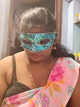 Snapshot of divyasree1431 chatting on 28, 6, 2026 divyasree1431 online show from 28, 6, 2026