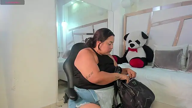 tatikanyx online show from 25, 6, 2026