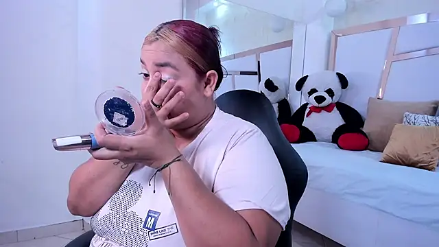 tatikanyx online show from 5, 3, 2026