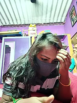 Tamil Hot Priya online show from 4, 3, 2026