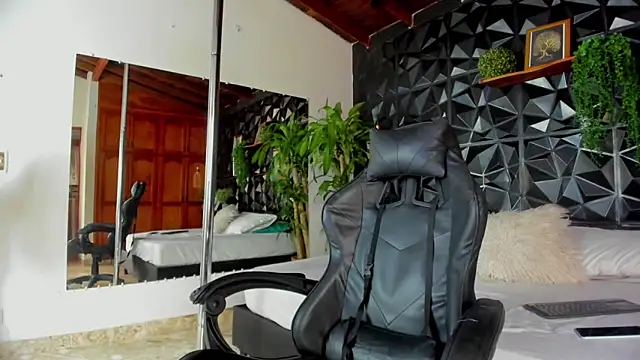 elliot colton online show from 5, 4, 2026