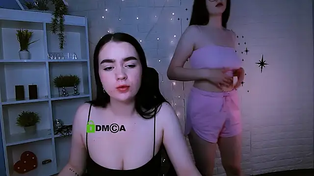 monica xcx online show from 15, 6, 2026
